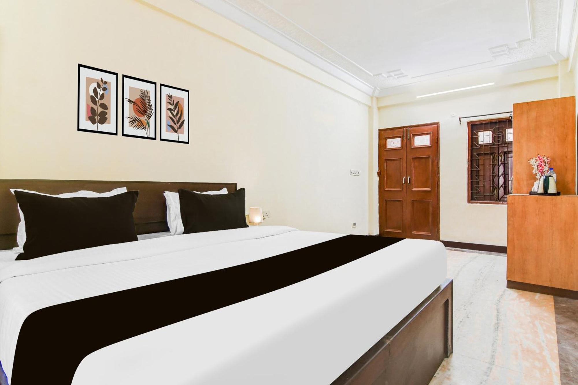 Super Hotel O Lenin Sarani Kolkata Bagian luar foto